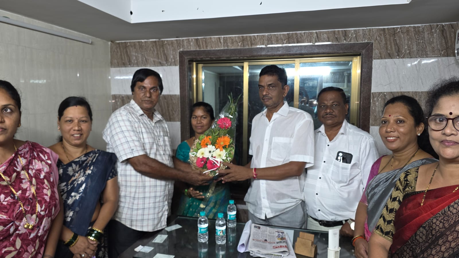 सासवणे ग्रामपंचायत सरपंच व सदस्यांनी पदभार स्विकारला 