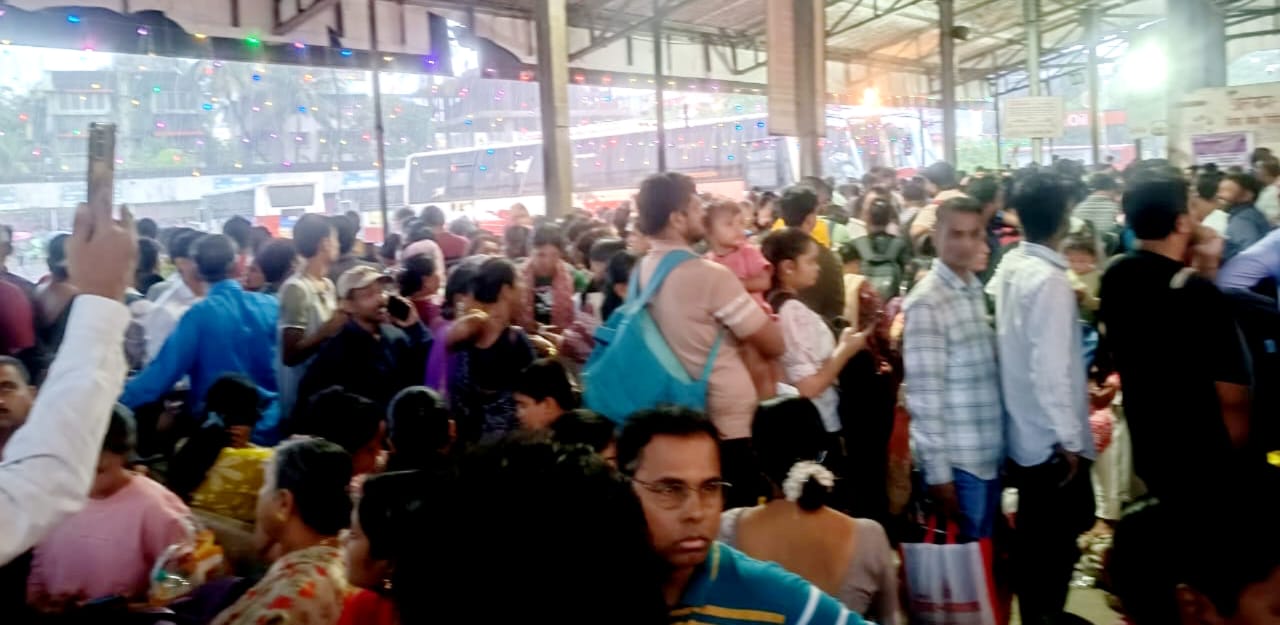 जलवाहतूक बंद झाल्याने रायगड जिल्ह्यात पर्यटकांचे हाल