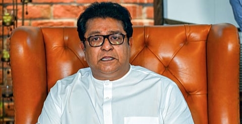 परप्रांतीयाची मुजोरी मनसेने जिरवली